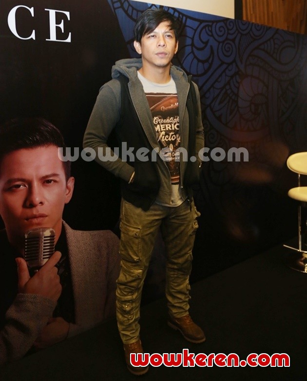 Gambar Foto Ariel di Konferensi Pers Vidio.com Music Battle