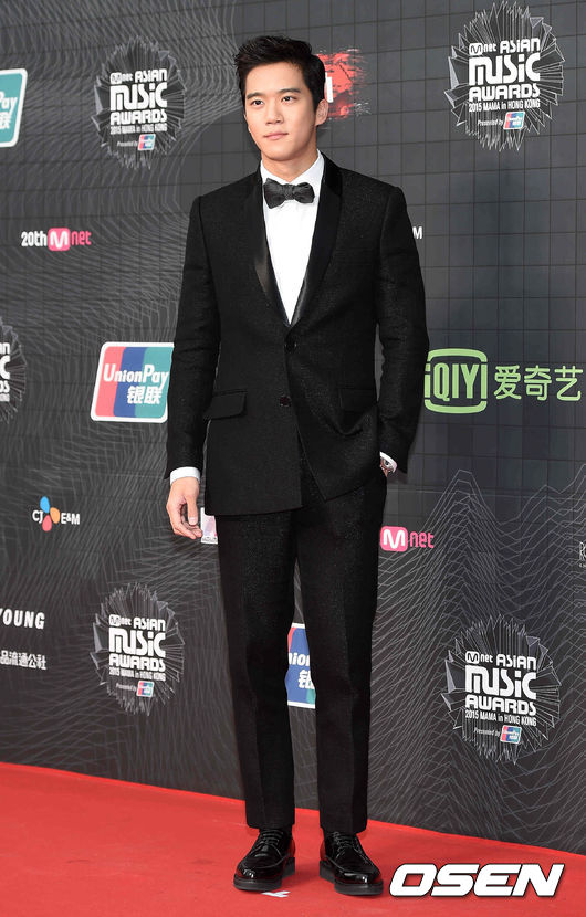Gambar Foto Ha Seok Jin di Red Carpet MAMA 2015