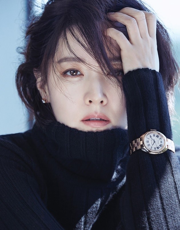 Gambar Foto Lee Young Ae di Majalah J Look Edisi Oktober 2015