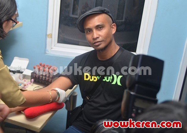 Gambar Foto Ivanka Slank Saat Lakukan Tes HIV/AIDS