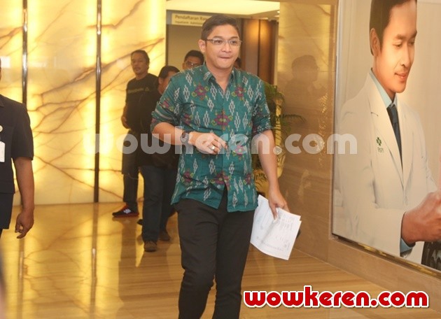 Gambar Foto Pasha Ungu Ditemui di Rumah Sakit Pondok Indah