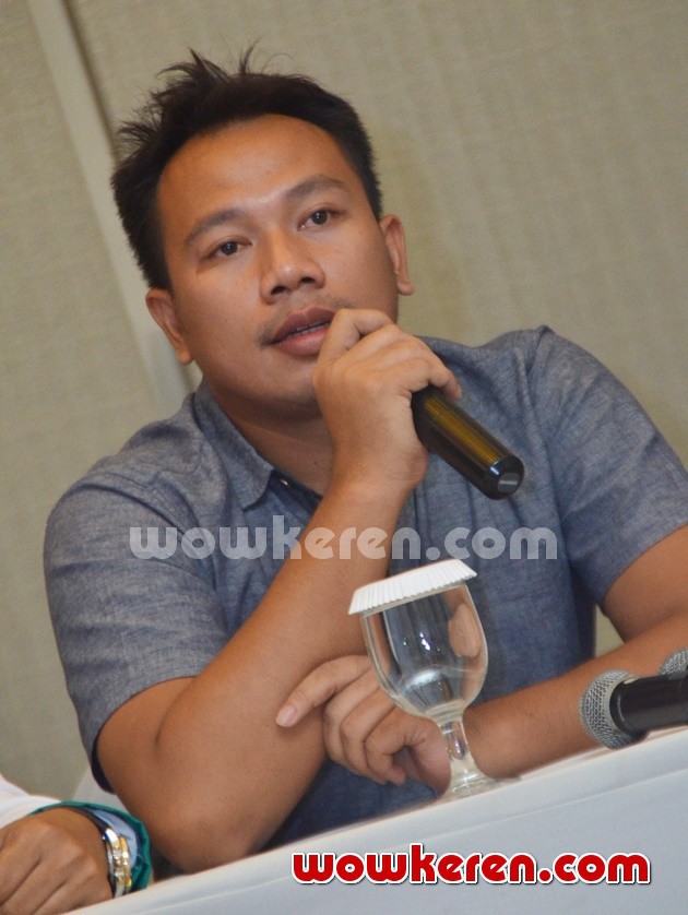 Gambar Foto Vicky Prasetyo Gelar Press Conference