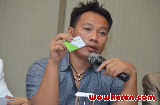 Gambar Foto Vicky Prasetyo Gelar Press Conference