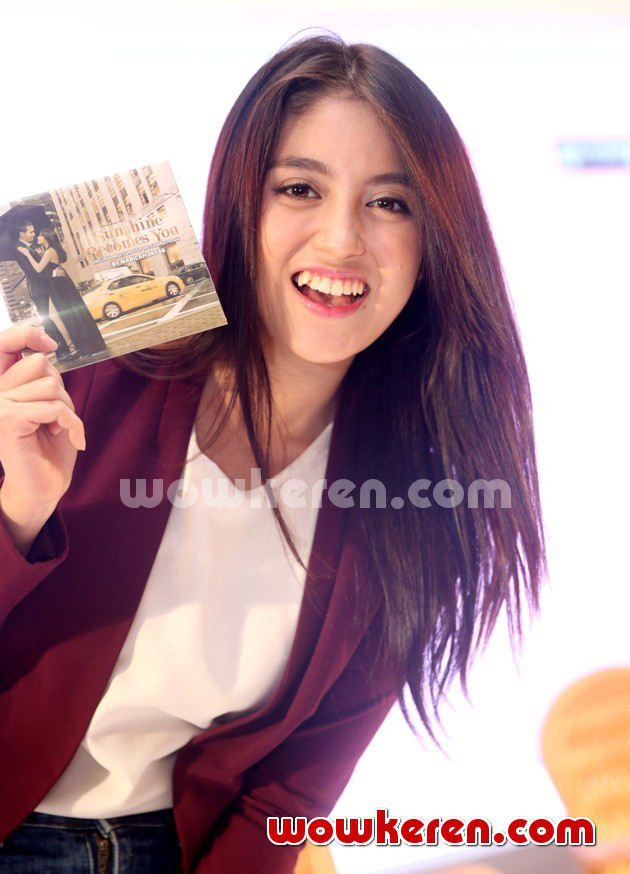 Gambar Foto Nabilah JKT48 di Meet & Greet Film 'Sunshine Becomes You'