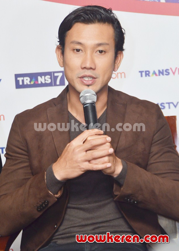 Gambar Foto Denny Sumargo di Jumpa Pers HUT Transmedia ke-14