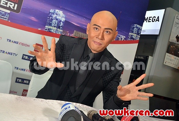 Gambar Foto Deddy Corbuzier di HUT Transmedia ke-14