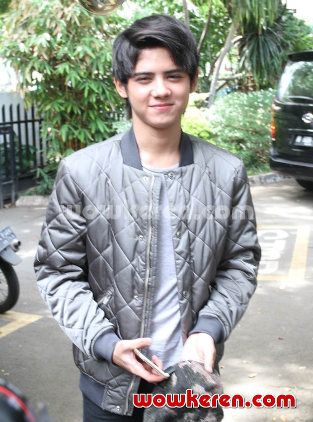 Gambar Foto Aliando Gelar Jumpa Pers
