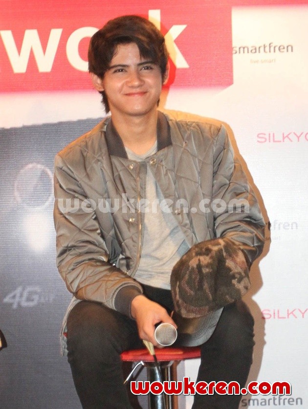 Gambar Foto Aliando Gelar Jumpa Pers