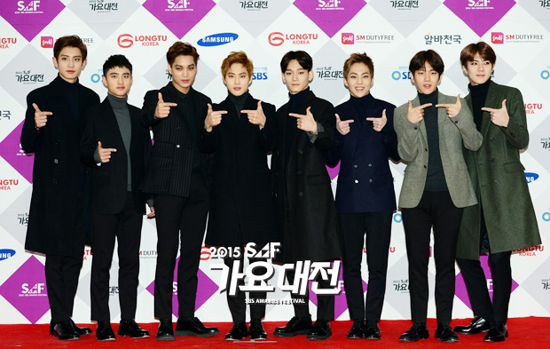 Foto EXO di Red Carpet SBS Gayo Daejun 2015