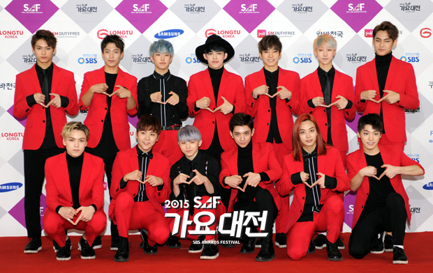 Foto Seventeen di Red Carpet SBS Gayo Daejun 2015