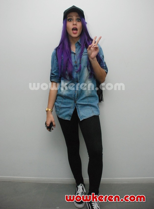 Gambar Foto Jessica Bennett Jebe & Petty Hadiri Konser 'Music of the Day'