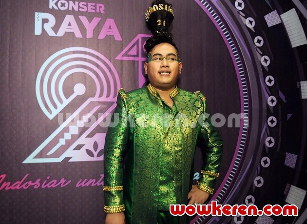 Nassar Berita Foto Video Lirik Lagu Profil Bio Nassar Berita Foto Video Lirik Lagu Profil Bio