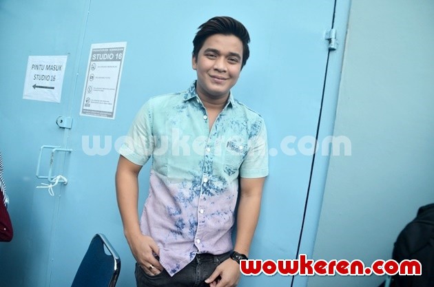 Gambar Foto Billy Syahputra Usai Mengisi Program 'Rumpi'