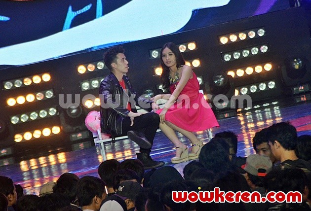 Gambar Foto Stefan William dan Natasha Wilona di Dahsyatnya Awards 2016