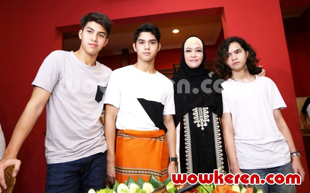 Gambar Foto Maia Estianty Ditemani Anak-ankanya Saat Syukuran Ulang Tahun