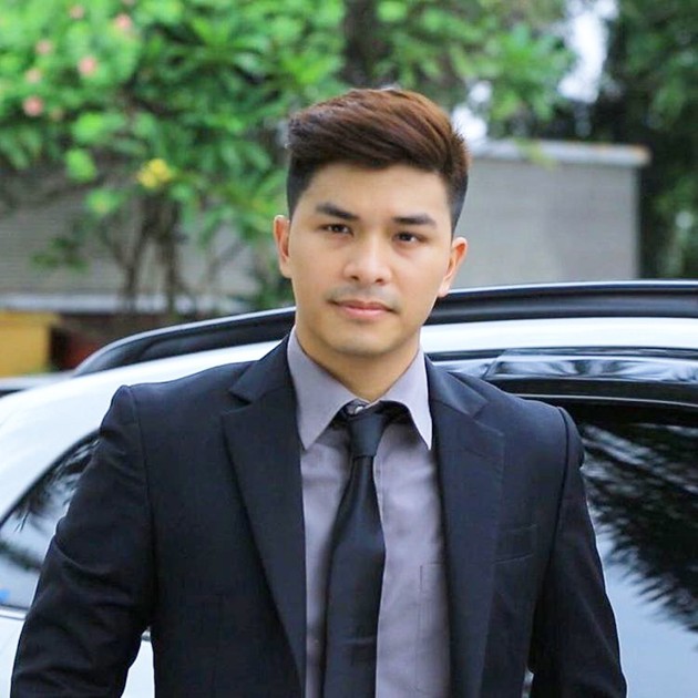 Gambar Foto Glenn Alinskie Berperan Sebagai Rangga