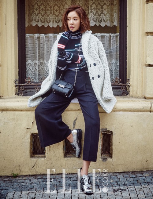 Gambar Foto Hwang Jung Eum di Majalah Elle Edisi Januari 2016