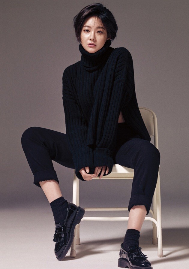 Foto Oh Yeon Seo di Majalah Sure - Foto 2 dari 119