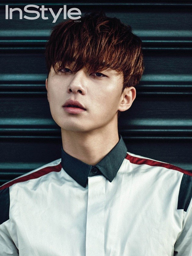 Gambar Foto Park Seo Joon di Majalah InStyle Edisi Januari 2016