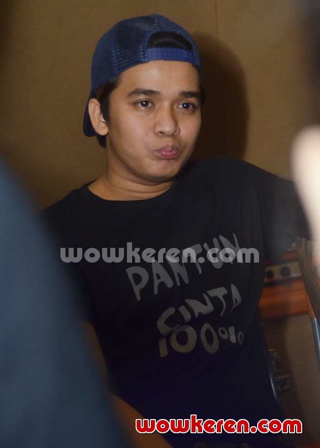Gambar Foto Billy Syahputra Rilis Single 'Pantun Cinta 100 Persen'