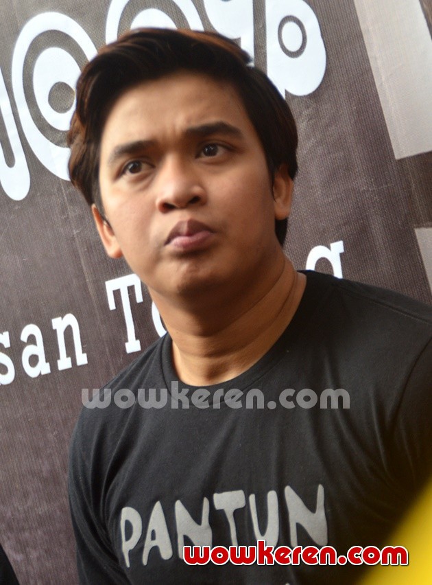 Gambar Foto Billy Syahputra Ditemui di Rolling Stone Cafe, Ampera
