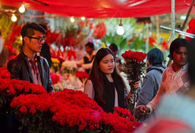 Gambar Foto Perayaan Valentine 2016 di Pakistan