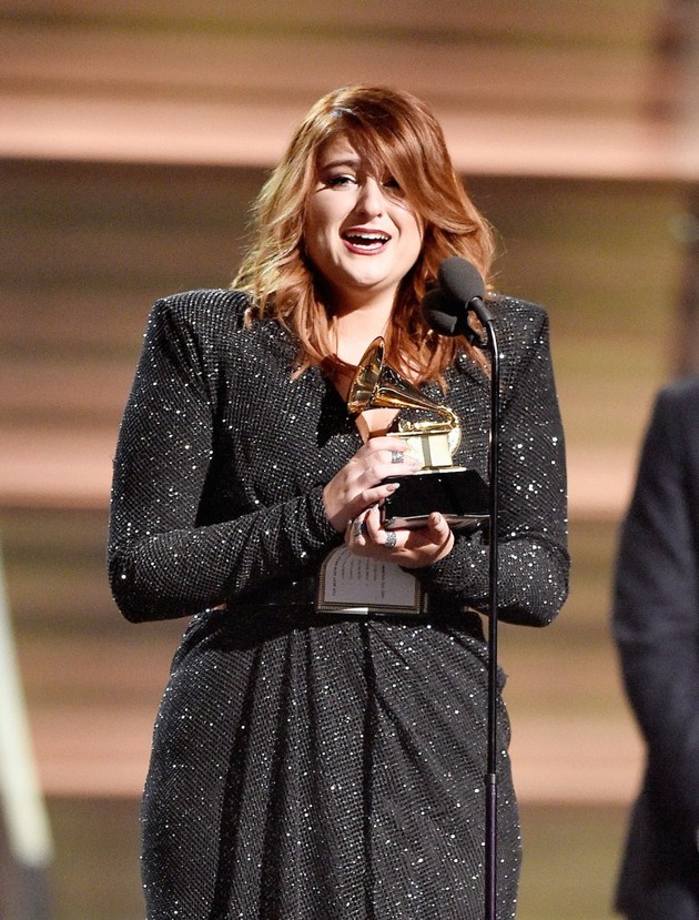 Gambar Foto Meghan Trainor Raih Piala Best New Artist