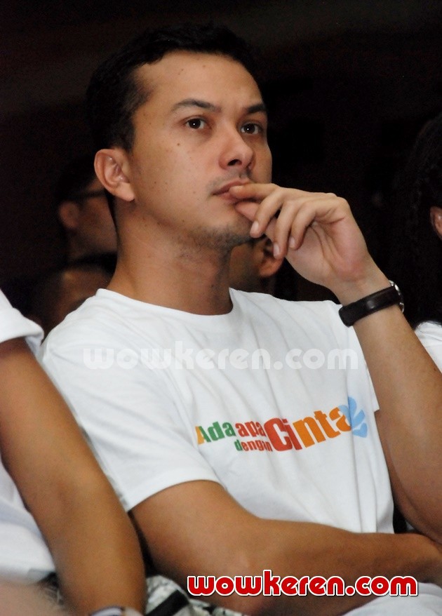 Gambar Foto Nicholas Saputra Hadiri Konferensi Pers 'Ada Apa dengan Cinta 2'