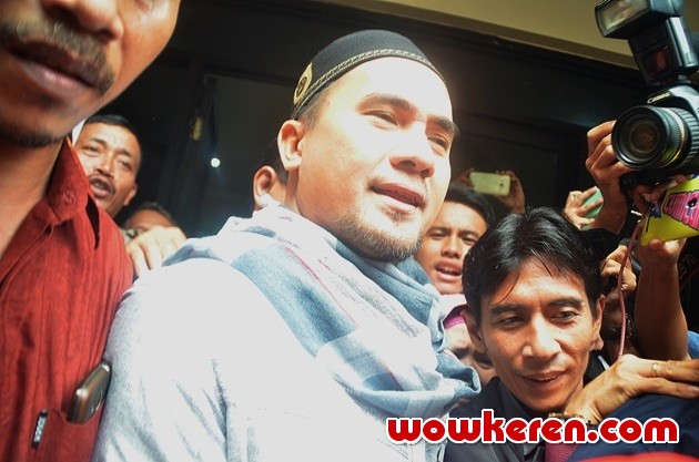 Gambar Foto Saiful Jamil Usai Diperiksa di Markas BNN