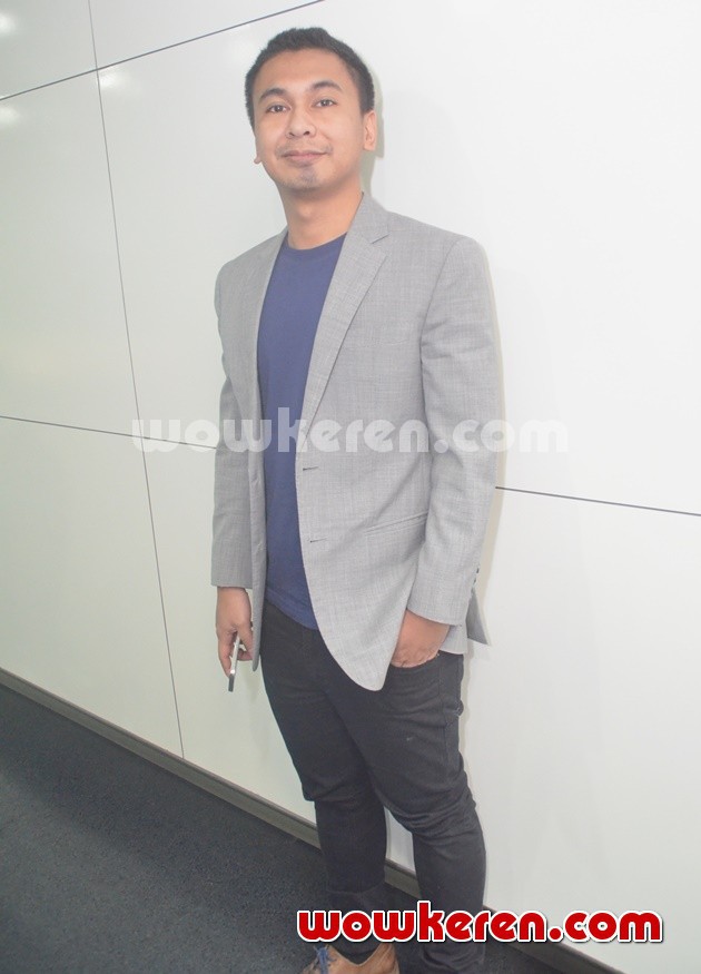 Gambar Foto Raditya Dika di Konferensi Pers Indonesia Box Office Movie Award 2016