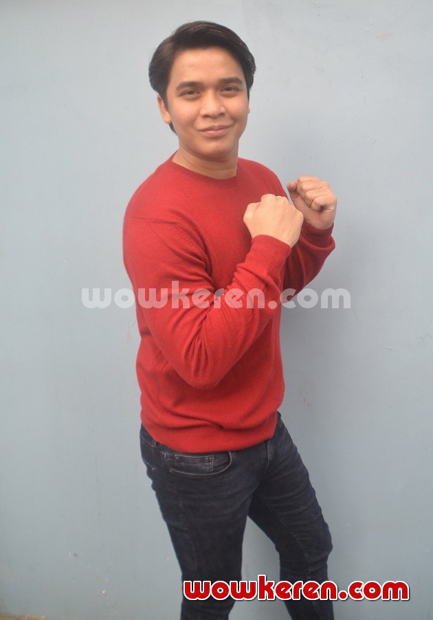 Gambar Foto Billy Syahputra Ditemui Usai Mengisi Program 'Rumpi'