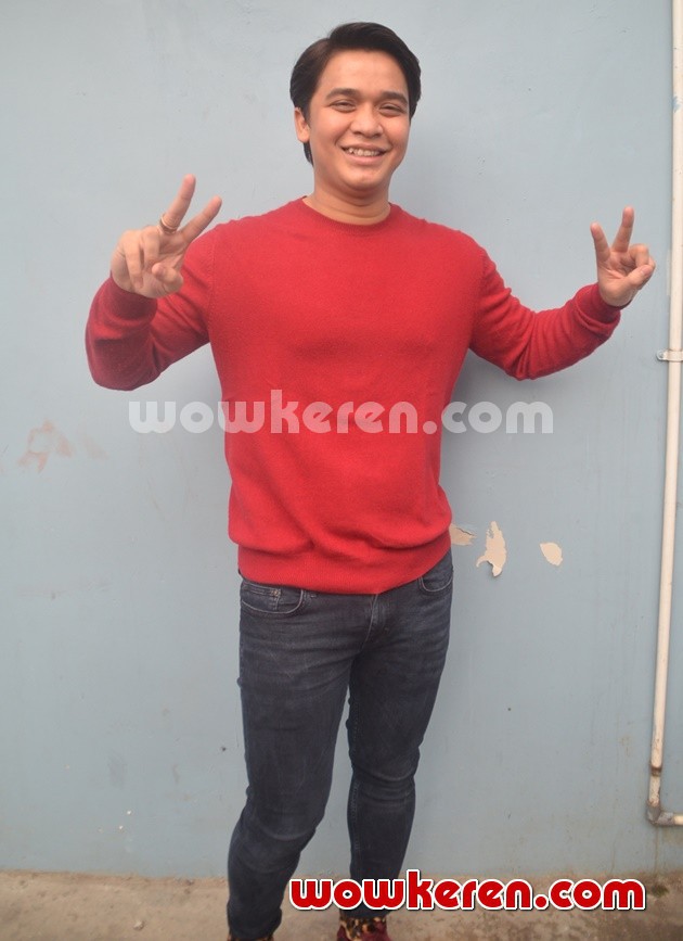 Gambar Foto Billy Syahputra Ditemui Usai Mengisi Program 'Rumpi'