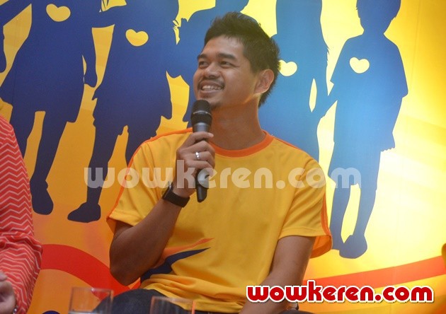 Bambang Pamungkas Berita, Foto, Video, Lirik Lagu, Profil