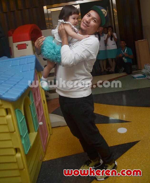 Gambar Foto Gempita dan Gading Marten Ditemui di Grand Indonesia Mall
