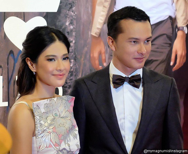 Gambar Foto Dian Sastro dan Nicholas Saputra di Gala Premier 'Ada Apa Dengan Cinta 2'