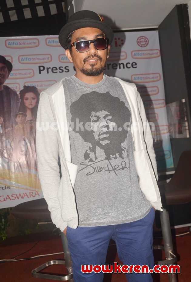 Gambar Foto Glenn Fredly di Press Conference Alfatainment