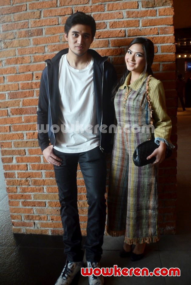 Gambar Foto Sabda Ahessa dan Jessica Mila di Press Conference Film 'Pacarku Anak Koruptor'