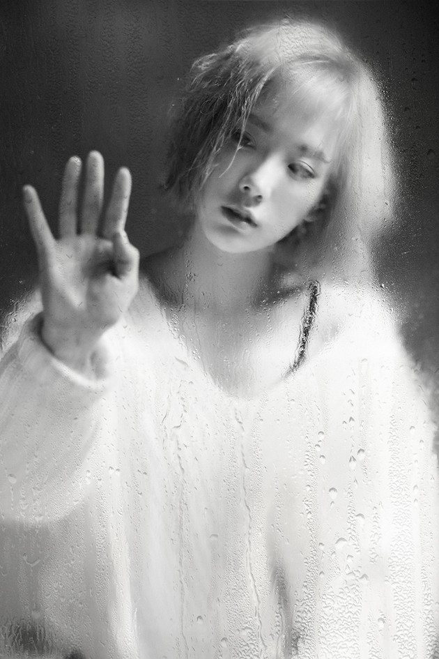 Gambar Foto Tae Yeon di Teaser Single 'Rain'