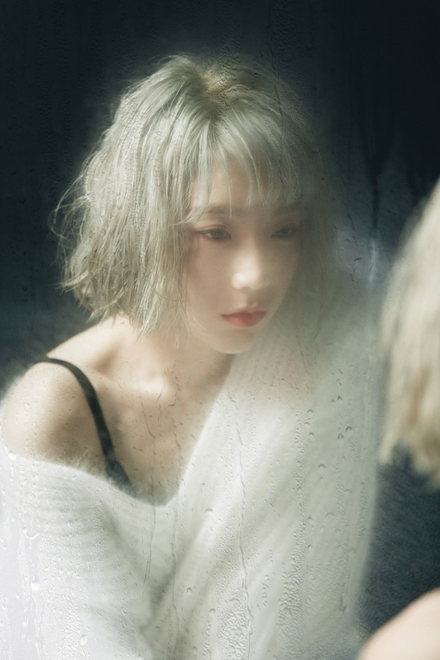 Gambar Foto Tae Yeon di Teaser Single 'Rain'