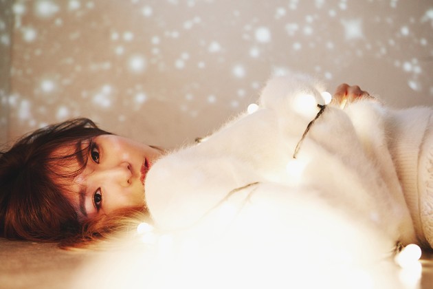 Gambar Foto Tiffany Taetiseo di Teaser Mini Album 'Dear Santa'