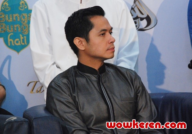 Gambar Foto Dude Harlino di Konferensi Pers 'Tebar Kebaikan Ramadhan Bersama RCTI'