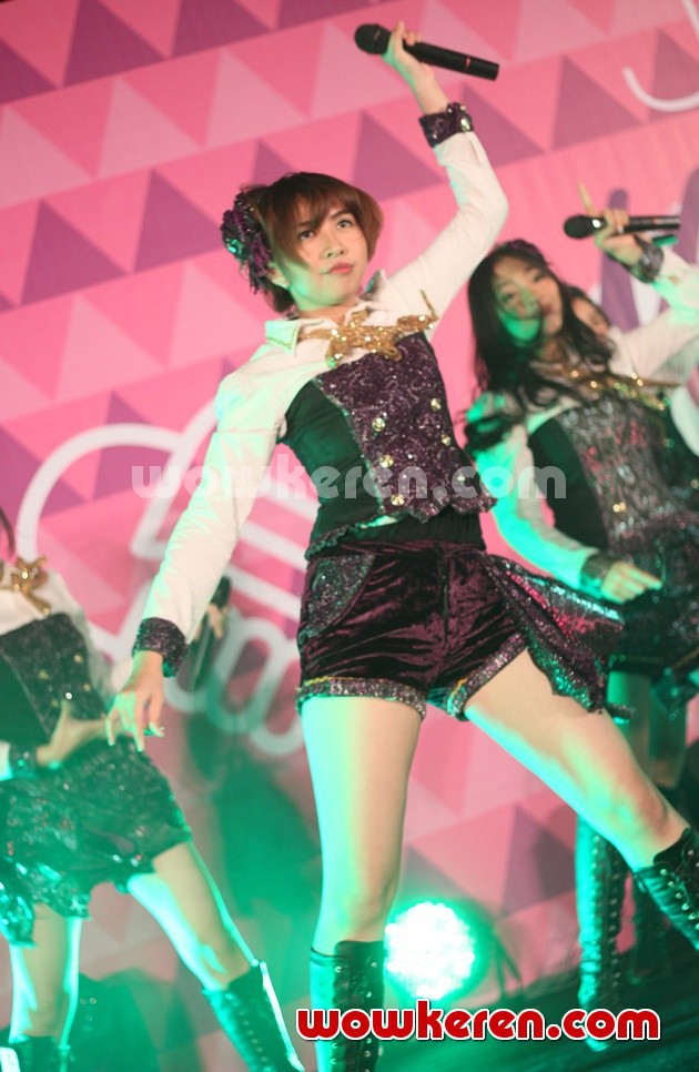 Gambar Foto Ghaida JKT48 di Mahagita Handshake Festival