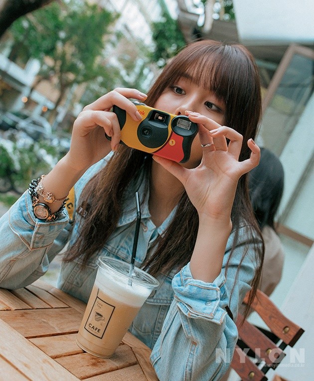 Gambar Foto Kim So Hyun di Majalah Nylon Edisi Mei 2016