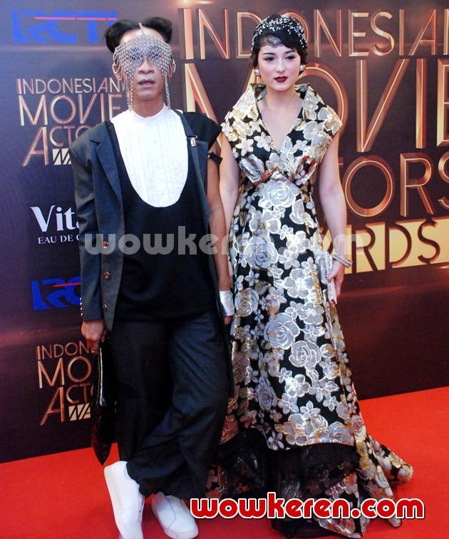 Gambar Foto Aming dan Julie Estelle Hadiri Indonesia Movie Actors Awards 2016