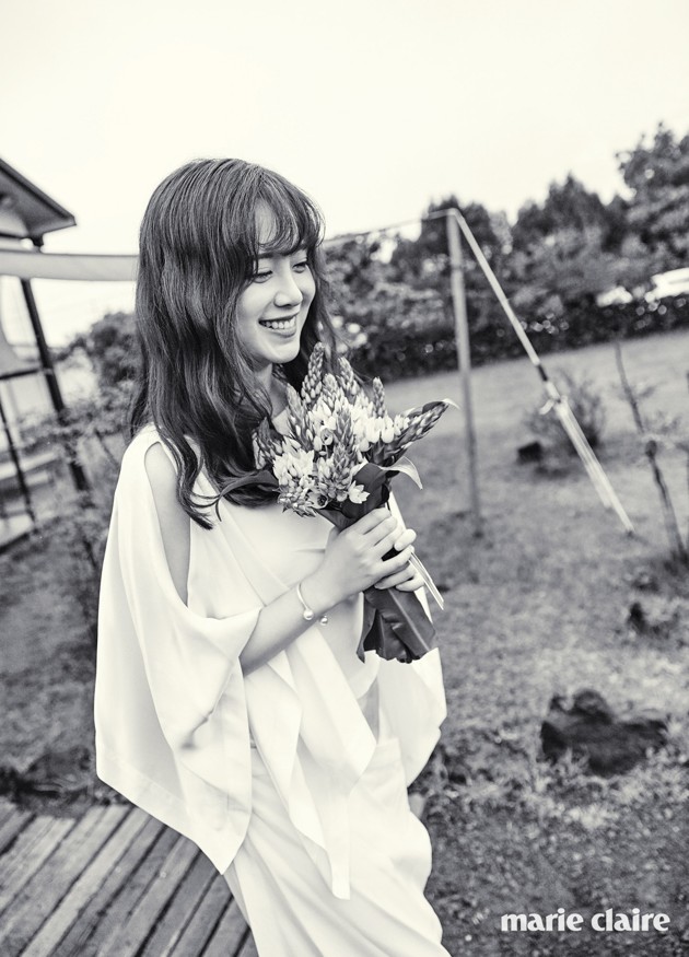 Gambar Foto Goo Hye Sun di Majalah Marie Claire Edisi Juni 2016