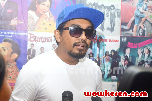 Gambar Foto Glenn Fredly Saat Peresmian Kerjasama Berkaf dan Irama Nusantara