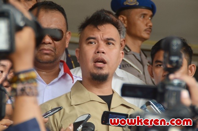 Gambar Foto Ahmad Dhani Tiba di Polda Metro Jaya