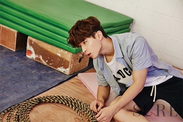 Gambar Foto Henry Super Junior di Majalah Sure Edisi Juni 2016