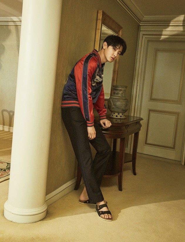 Gambar Foto Chanyeol EXO di Majalah Allure Edisi Mei 2016