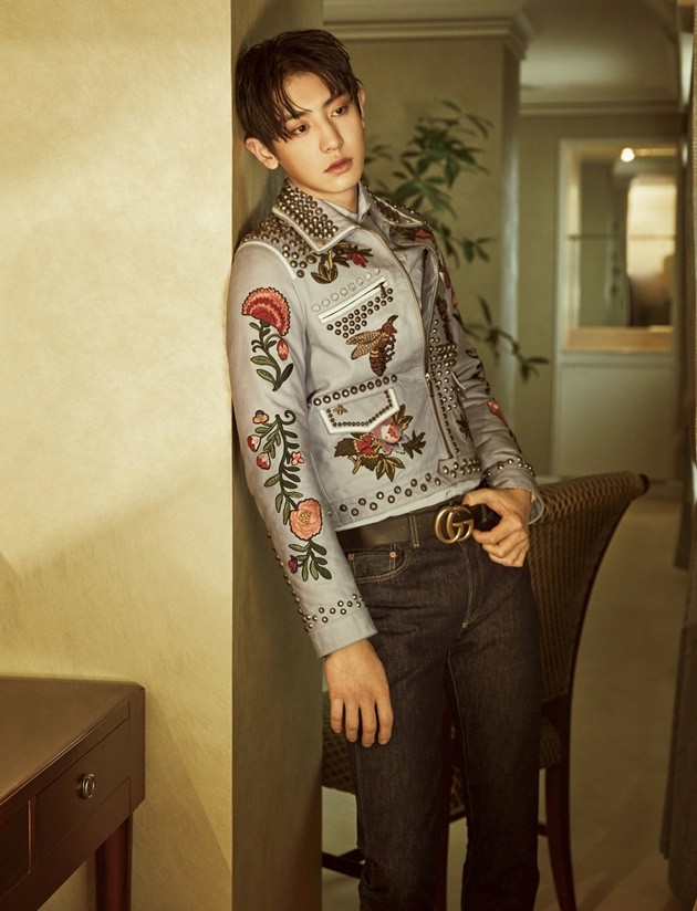Gambar Foto Chanyeol EXO di Majalah Allure Edisi Mei 2016
